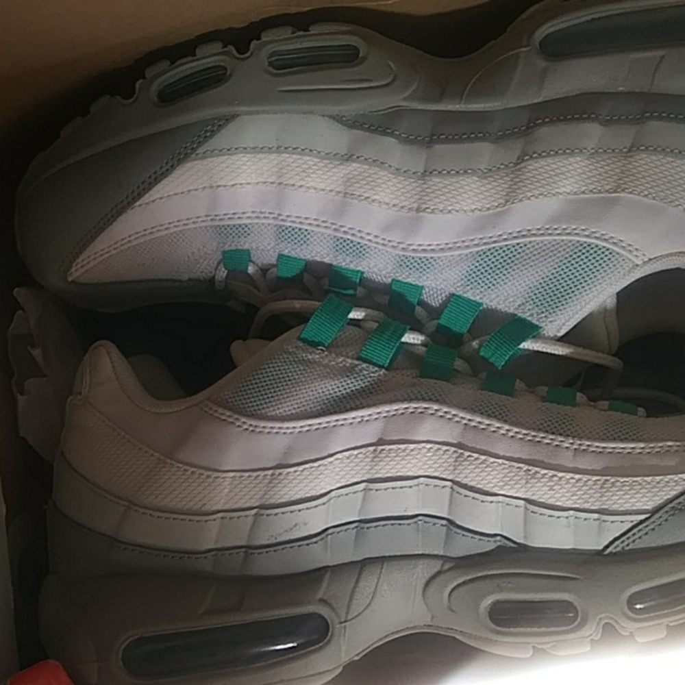 Nikes air max